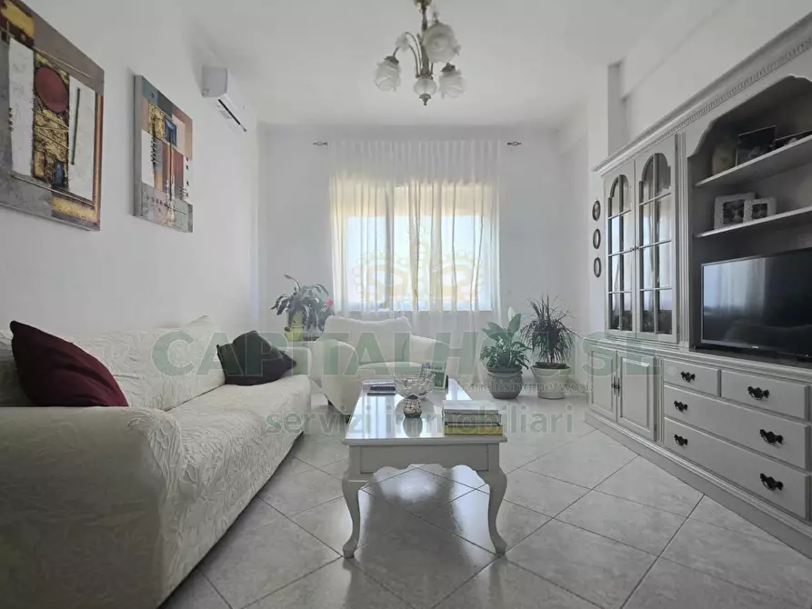 Immagine 3 di Appartamento in vendita  in Via Luigi Einaudi a Capodrise