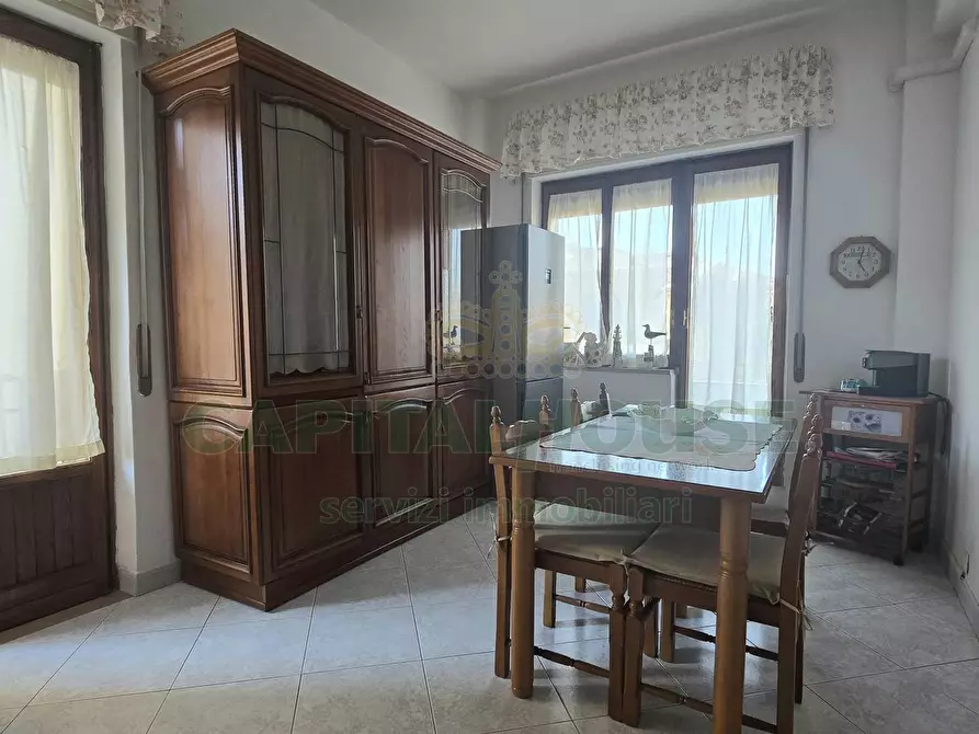 Immagine 5 di Appartamento in vendita  in Via Luigi Einaudi a Capodrise