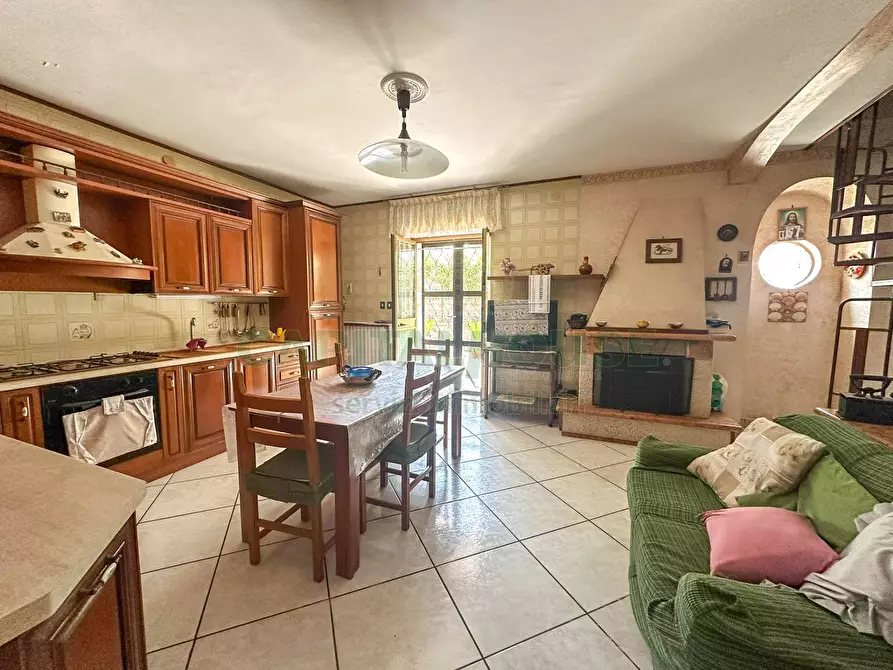 Immagine 8 di Casa indipendente in vendita  in zona confinante con capua a San Tammaro