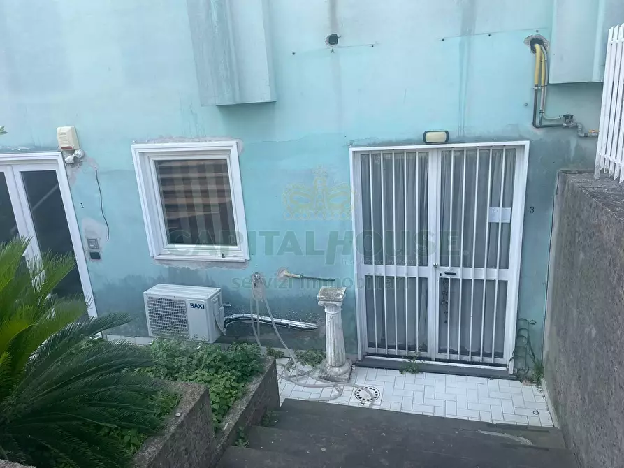 Immagine 11 di Locale commerciale in vendita  in sperone a Sperone