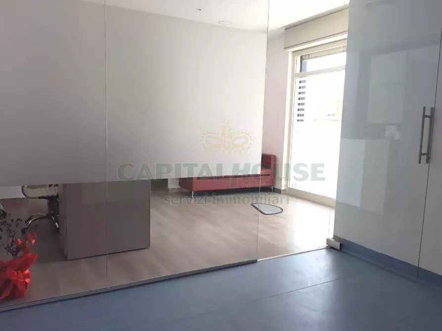 Immagine 39 di Locale commerciale in affitto  in zona supermercato Decò a Santa Maria Capua Vetere