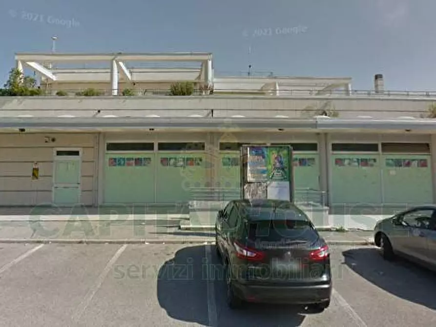 Immagine 4 di Locale commerciale in vendita  in VIA CA` TOGNI a San Clemente