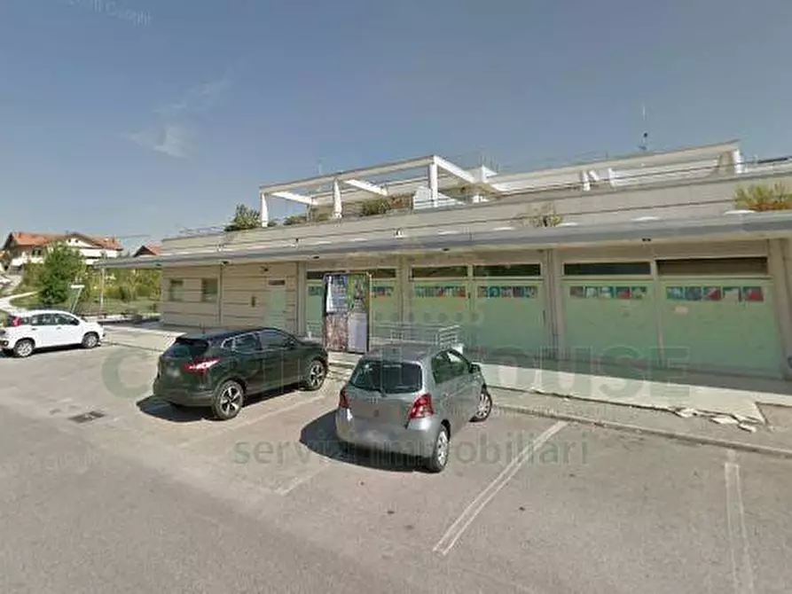 Immagine 5 di Locale commerciale in vendita  in VIA CA` TOGNI a San Clemente