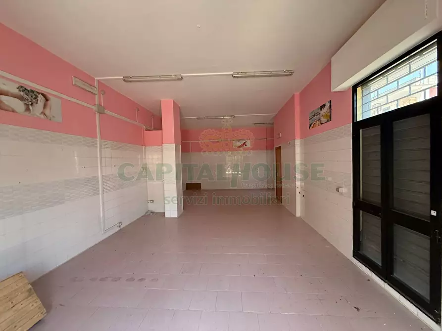 Immagine 5 di Locale commerciale in vendita  in viale europa a Fisciano