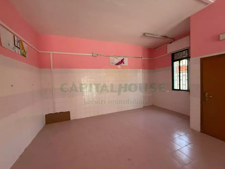 Immagine 7 di Locale commerciale in vendita  in viale europa a Fisciano