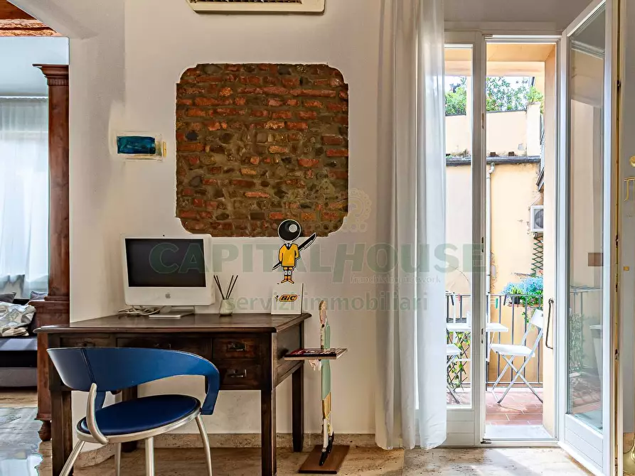 Immagine 9 di Appartamento in vendita  in Via Rialto a Bologna