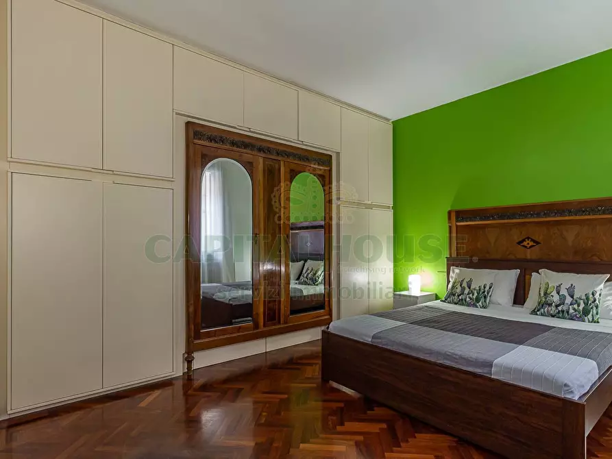 Immagine 18 di Appartamento in vendita  in Via Rialto a Bologna