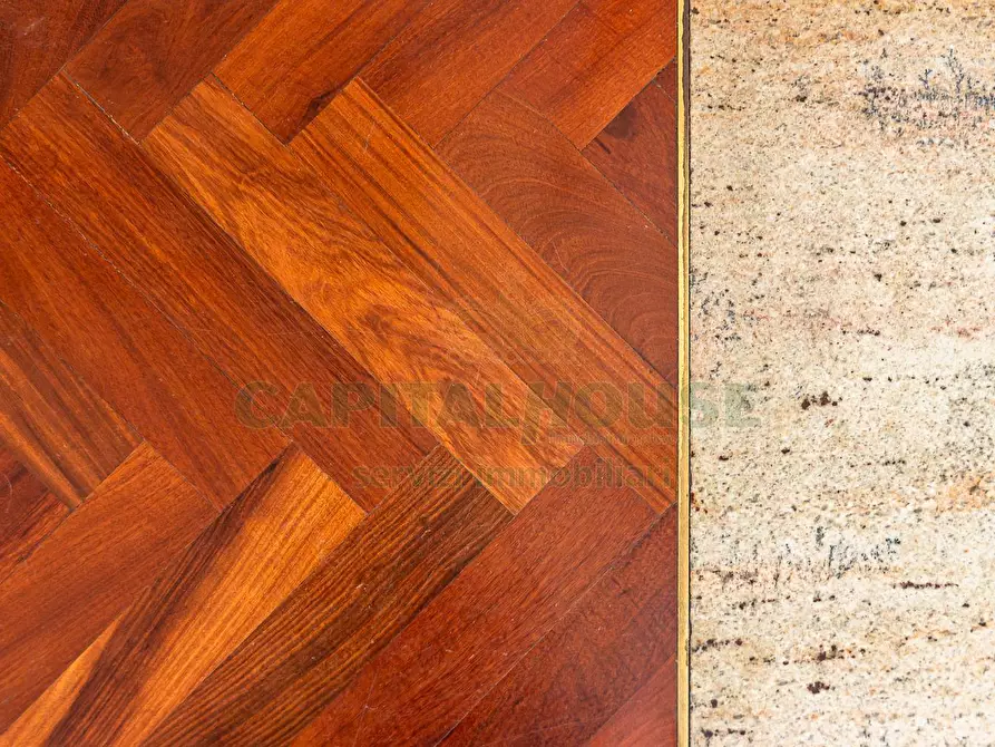 Immagine 20 di Appartamento in vendita  in Via Rialto a Bologna