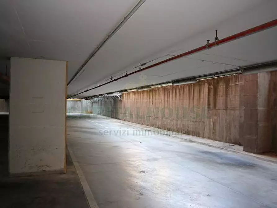 Immagine 24 di Locale commerciale in vendita  in Via XXV Ottobre a Forlimpopoli