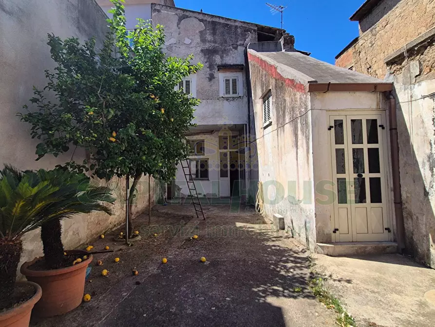 Immagine 1 di Casa indipendente in vendita  a Capodrise