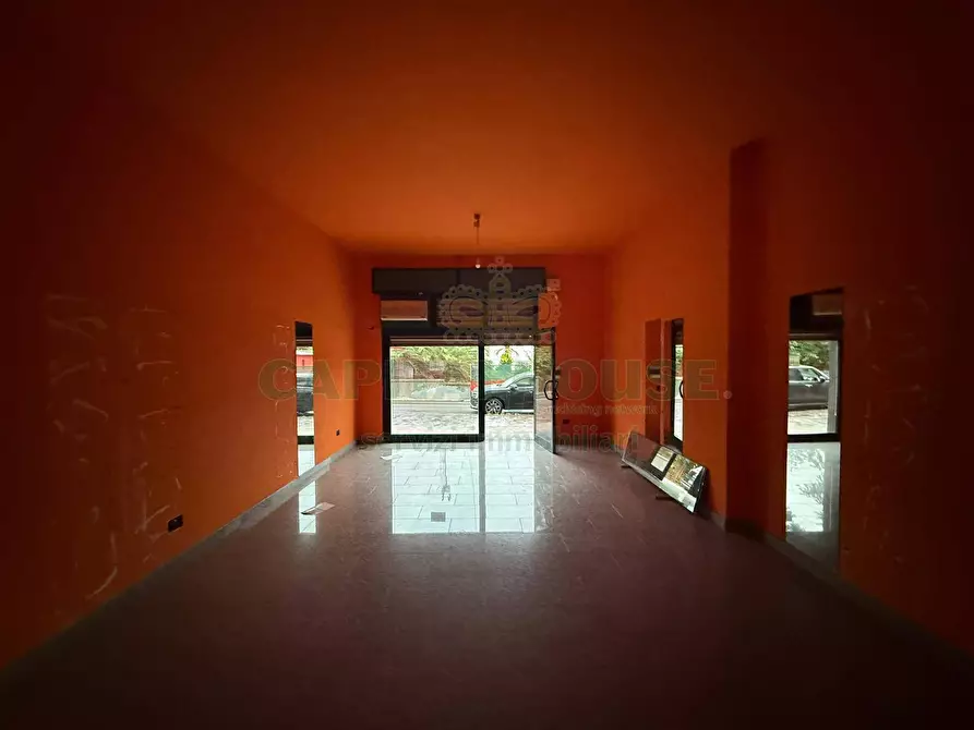 Immagine 4 di Locale commerciale in vendita  in via giovanni amendola a Mercato San Severino