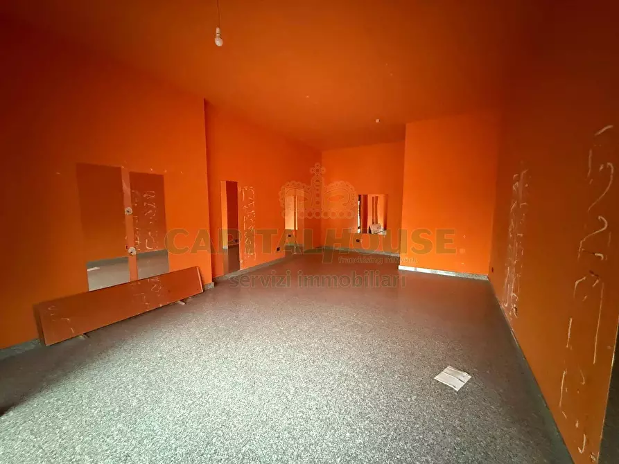 Immagine 6 di Locale commerciale in vendita  in via giovanni amendola a Mercato San Severino