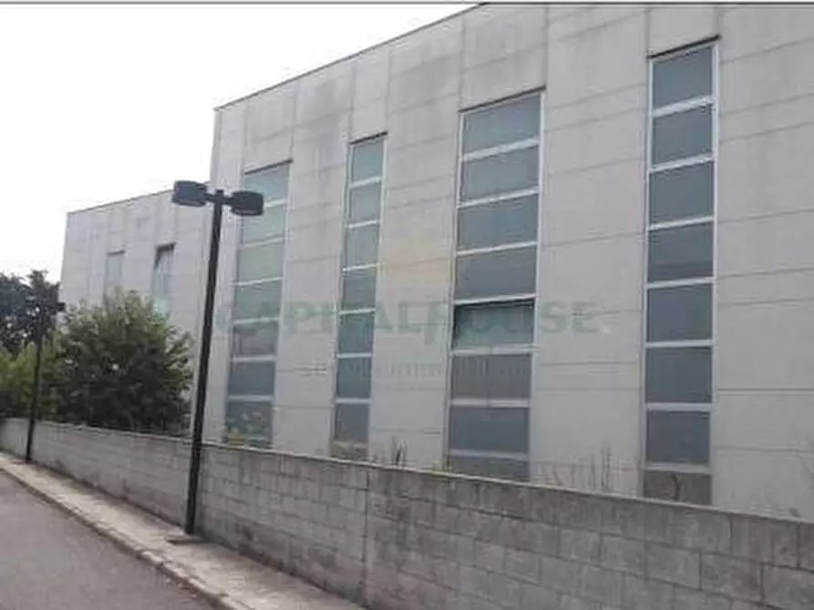 Immagine 3 di Capannone industriale in vendita  a Concorezzo