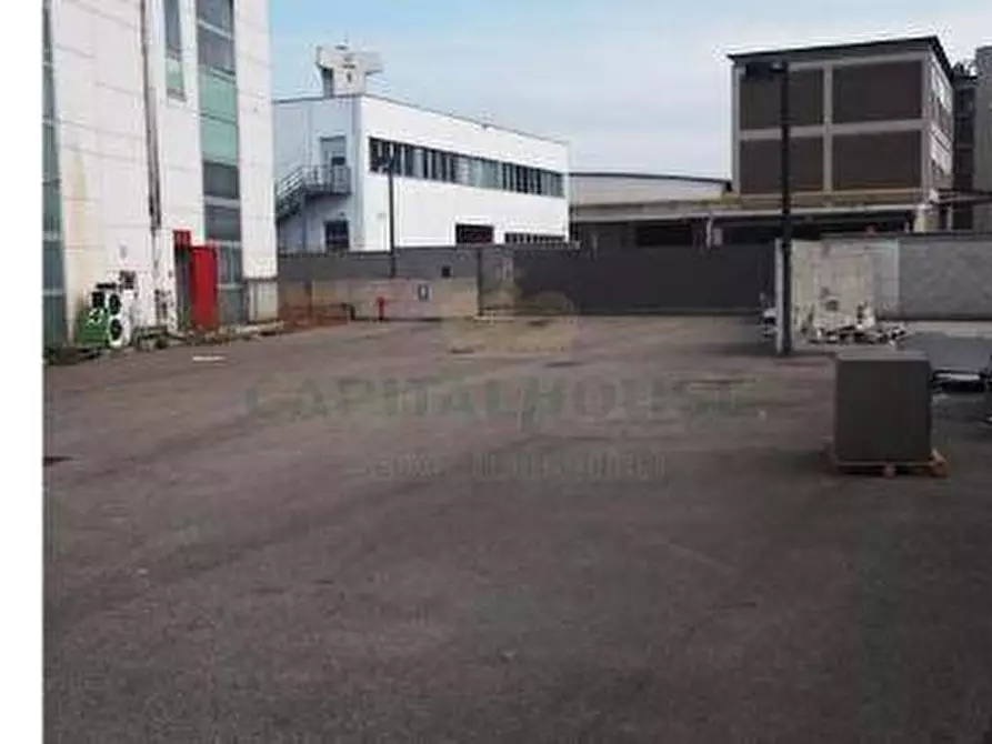 Immagine 4 di Capannone industriale in vendita  a Concorezzo