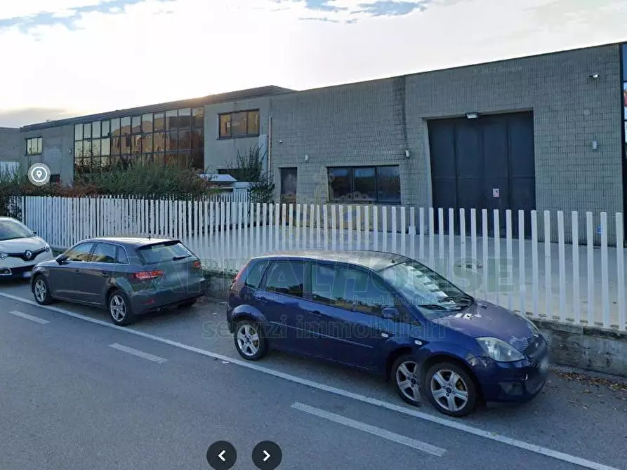 Immagine 23 di Capannone industriale in vendita  a Concorezzo