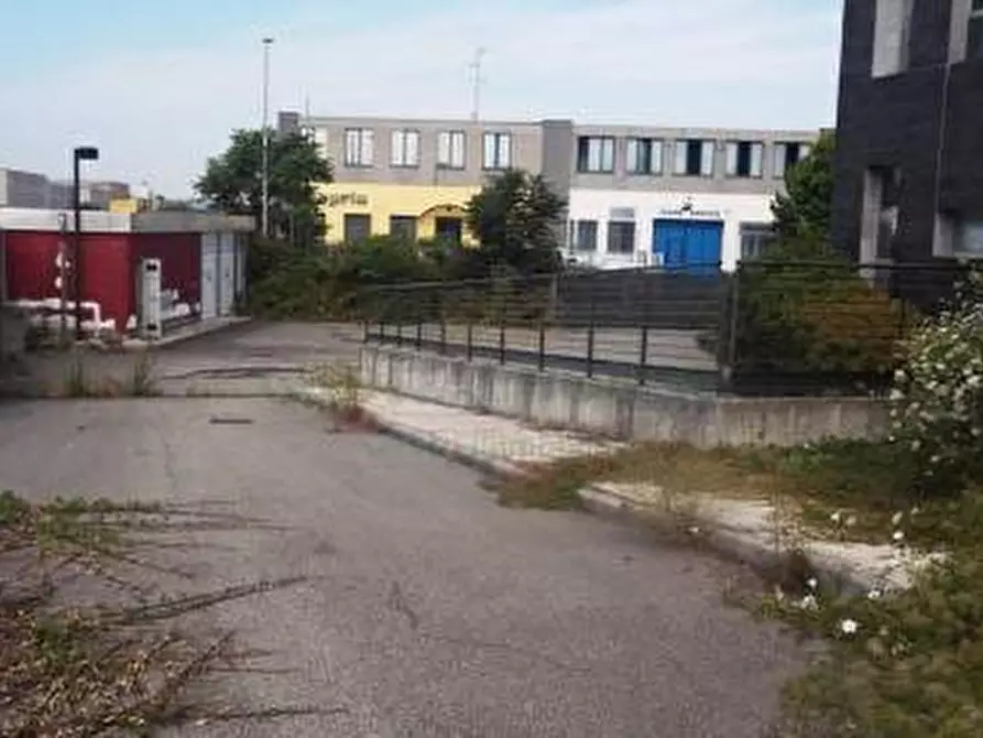 Immagine 16 di Capannone industriale in vendita  a Concorezzo