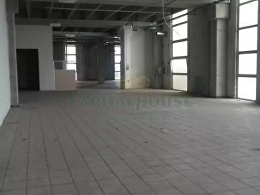 Immagine 18 di Capannone industriale in vendita  a Concorezzo