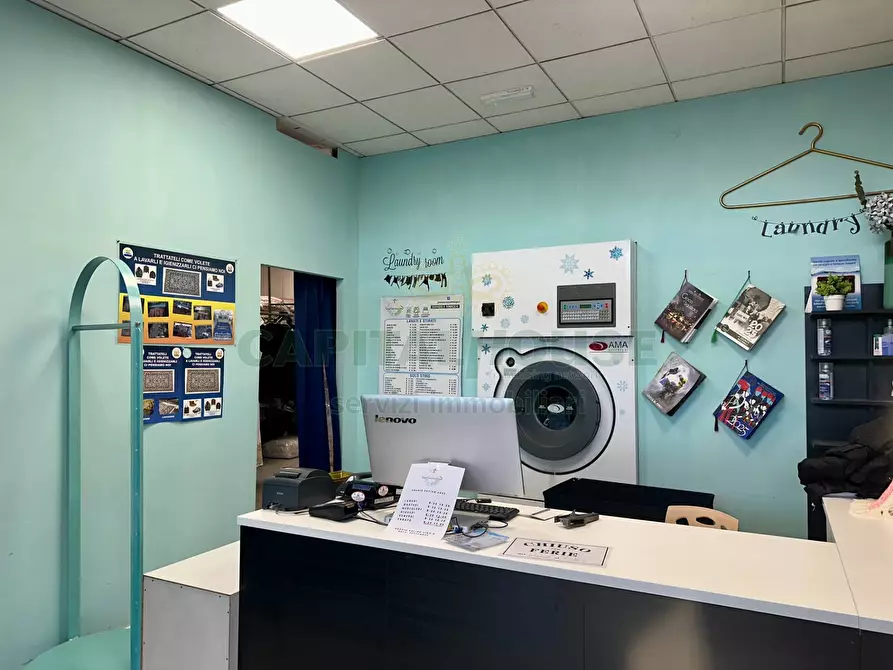 Immagine 1 di Locale commerciale in vendita  in Via Luigi Pirandello a Bologna