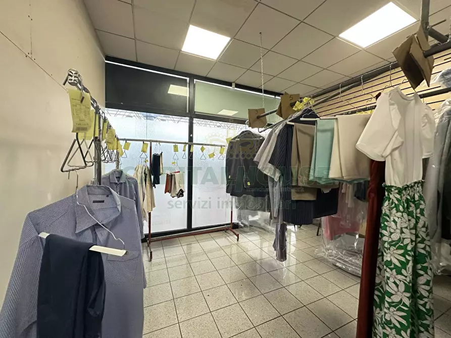 Immagine 6 di Locale commerciale in vendita  in Via Luigi Pirandello a Bologna