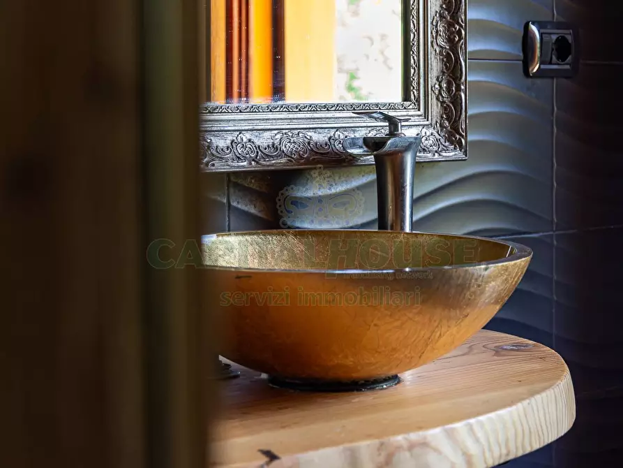 Immagine 31 di Villa in vendita  in via stanzano a Castel San Pietro Terme