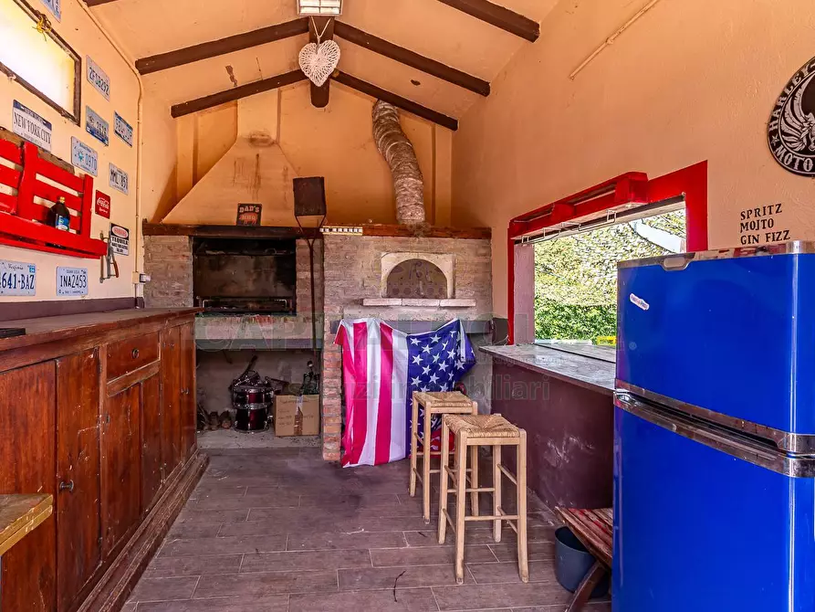 Immagine 46 di Villa in vendita  in via stanzano a Castel San Pietro Terme