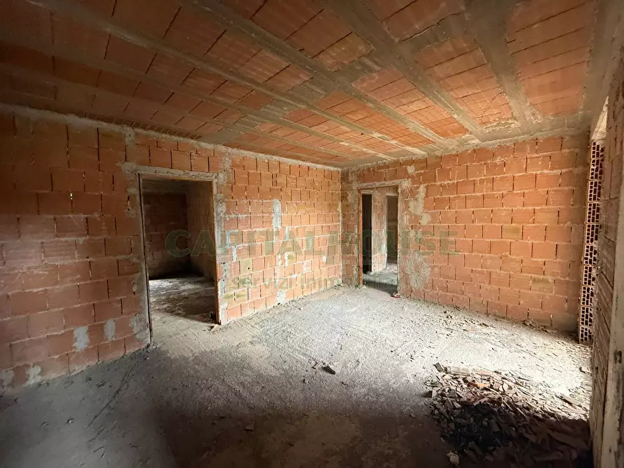 Immagine 9 di Palazzo in vendita  in Via Piave a Castel San Giorgio