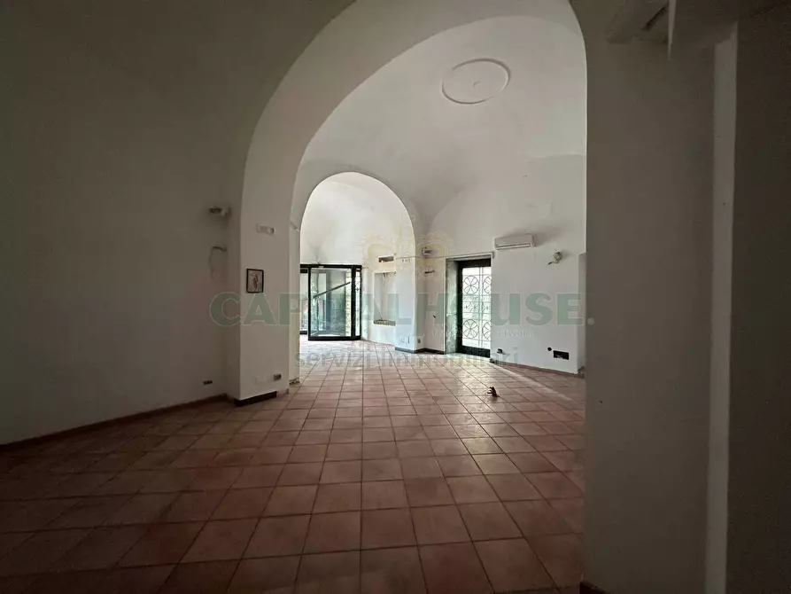 Immagine 7 di Locale commerciale in affitto  in piazza troiano caracciolo del sole a Cercola