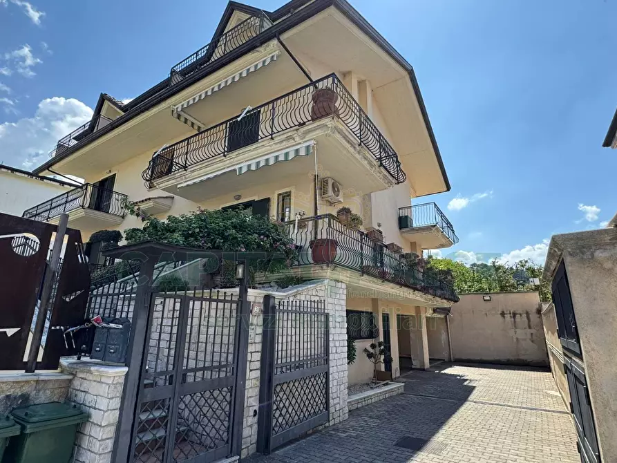 Immagine 2 di Villa in vendita  in quadrelle a Quadrelle