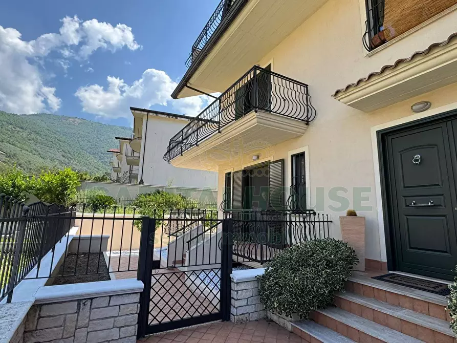 Immagine 5 di Villa in vendita  in quadrelle a Quadrelle