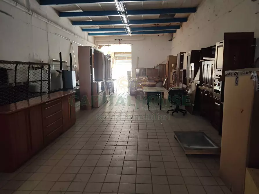 Immagine 4 di Locale commerciale in vendita  in baiano a Baiano