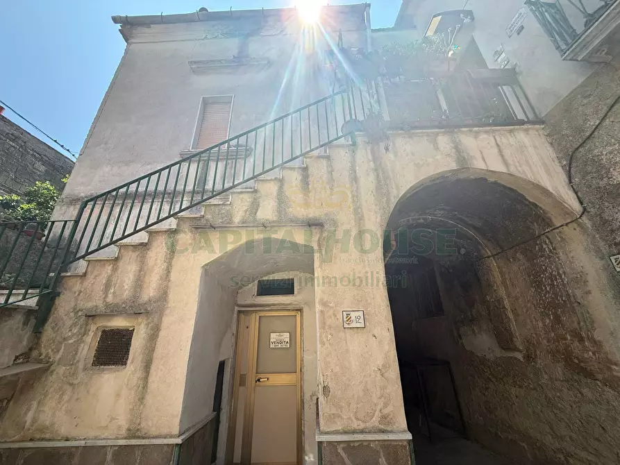 Immagine 1 di Palazzo in vendita  in Via Campo a Siano