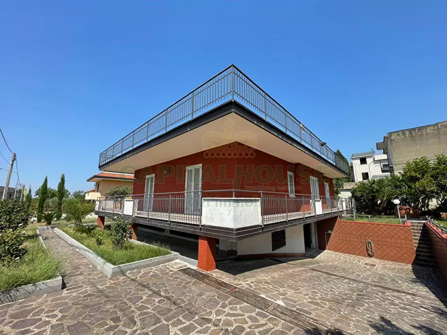 Immagine 1 di Villa in vendita  in avella a Avella