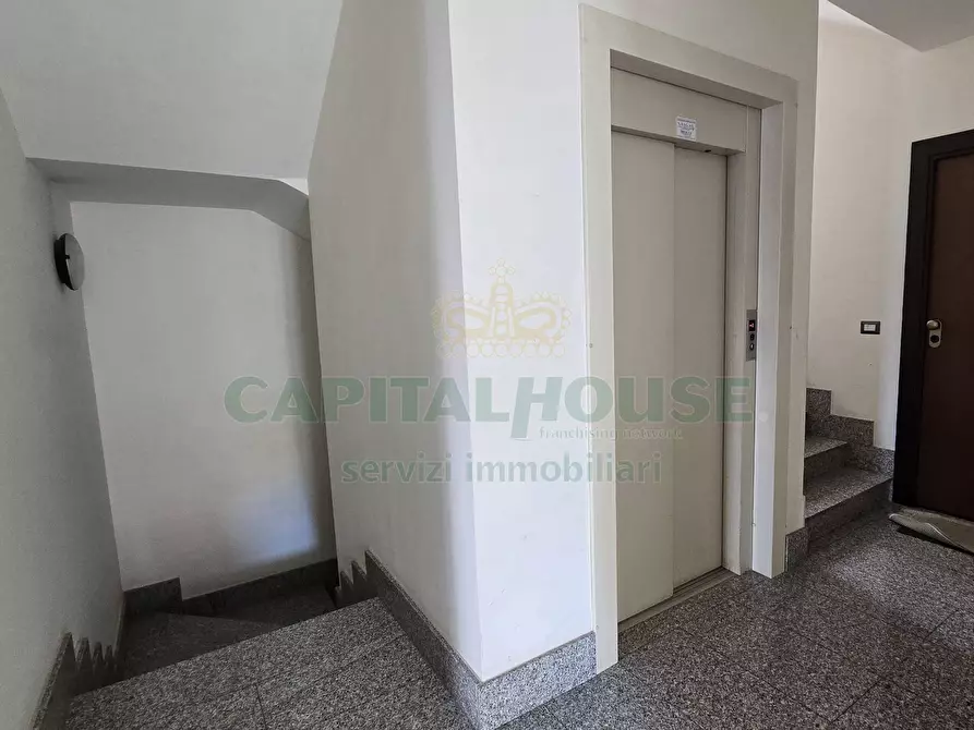 Immagine 40 di Appartamento in vendita  in Via Dei Funai a Capodrise