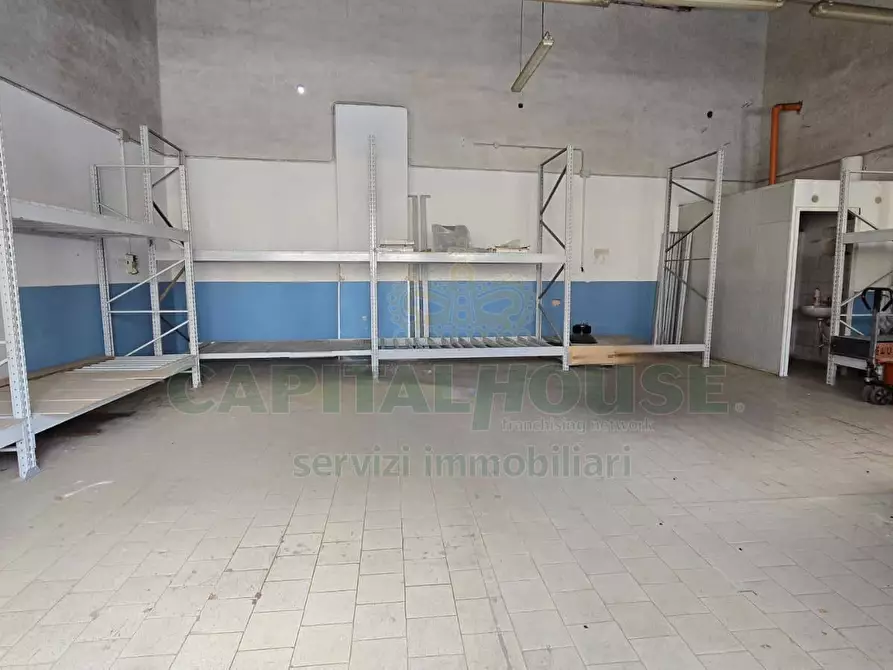 Immagine 11 di Capannone industriale in vendita  in Via Nazionale Appia a Capodrise