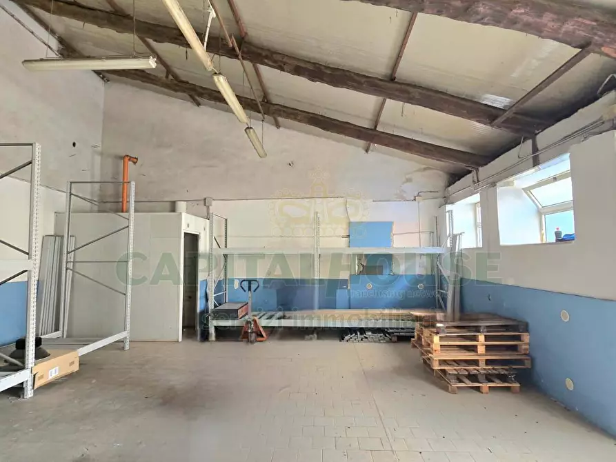 Immagine 12 di Capannone industriale in vendita  in Via Nazionale Appia a Capodrise