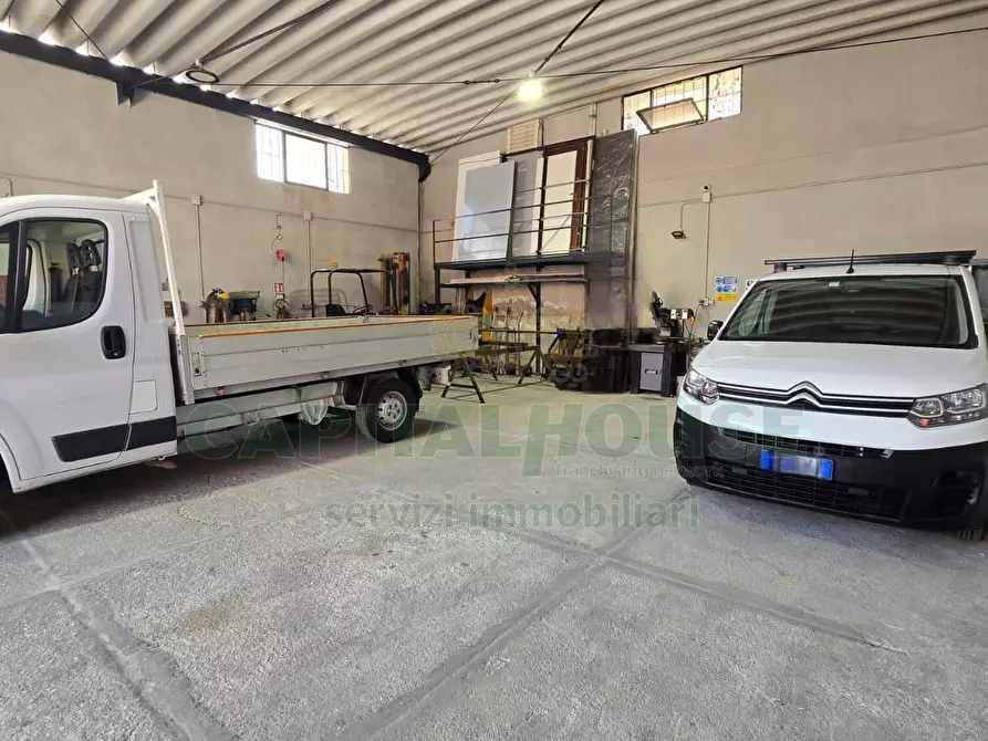 Immagine 5 di Capannone industriale in vendita  in Via Nazionale Appia a Capodrise