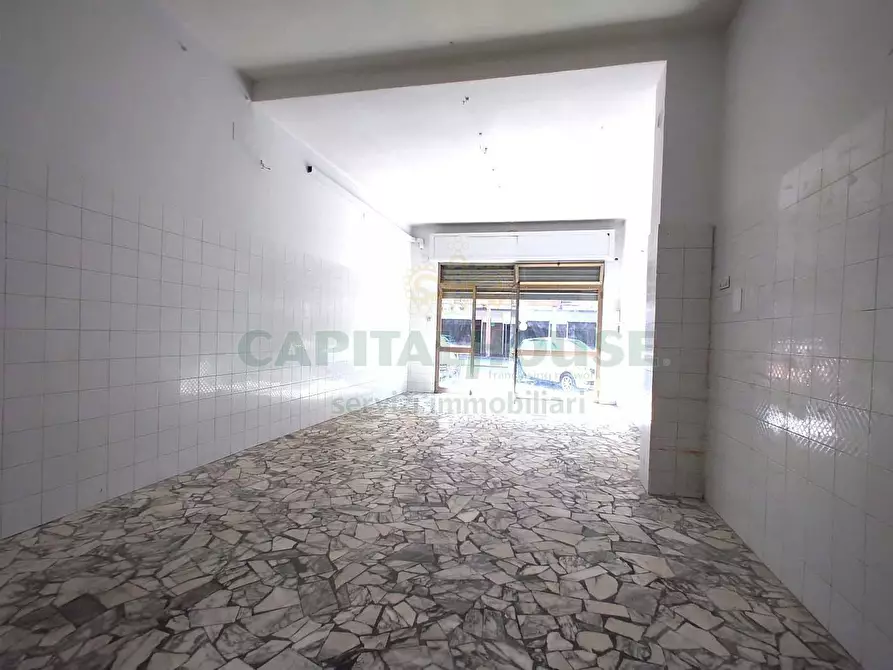 Immagine 3 di Locale commerciale in affitto  in viale kennedy a Santa Maria Capua Vetere