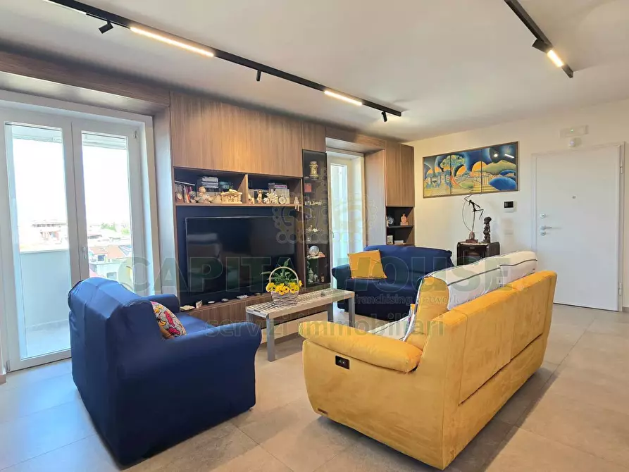 Immagine 15 di Appartamento in vendita  in Via Appia a Capodrise