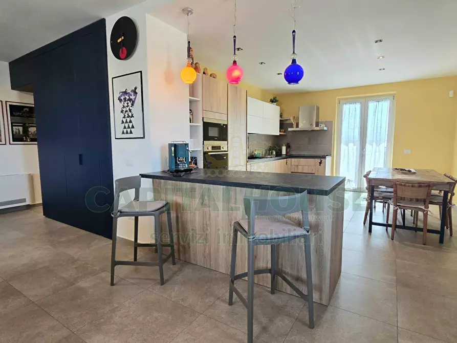 Immagine 3 di Appartamento in vendita  in Via Appia a Capodrise