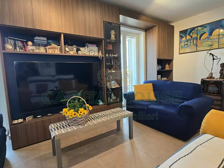 Immagine 10 di Appartamento in vendita  in Via Appia a Capodrise