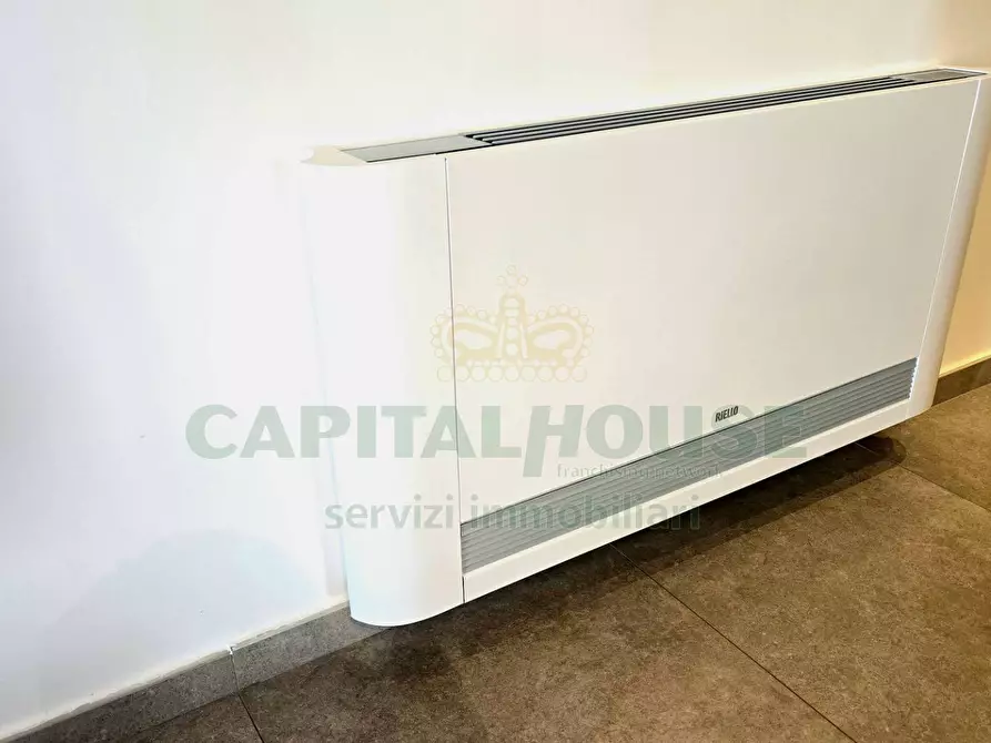 Immagine 39 di Appartamento in vendita  in Via Appia a Capodrise