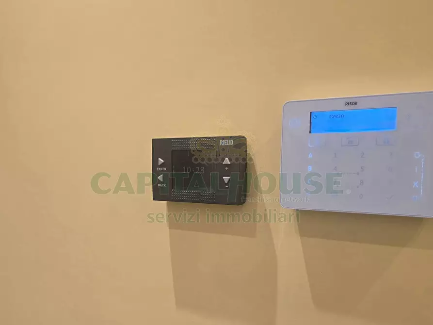 Immagine 38 di Appartamento in vendita  in Via Appia a Capodrise