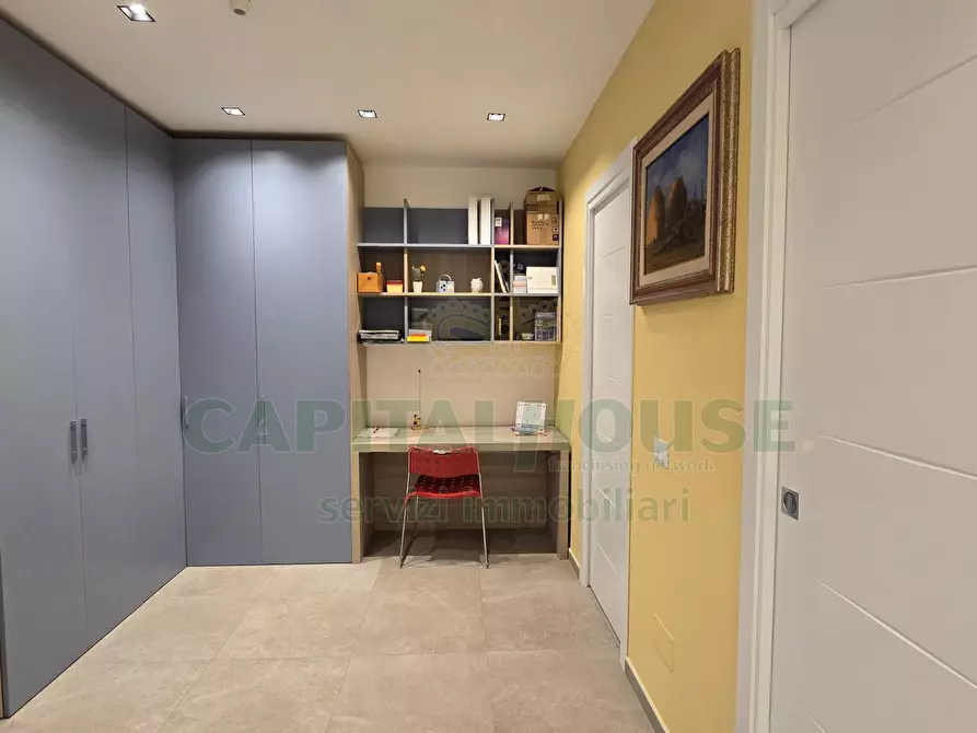 Immagine 17 di Appartamento in vendita  in Via Appia a Capodrise