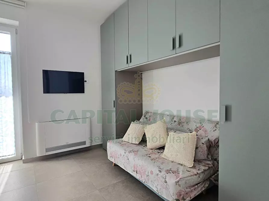 Immagine 28 di Appartamento in vendita  in Via Appia a Capodrise