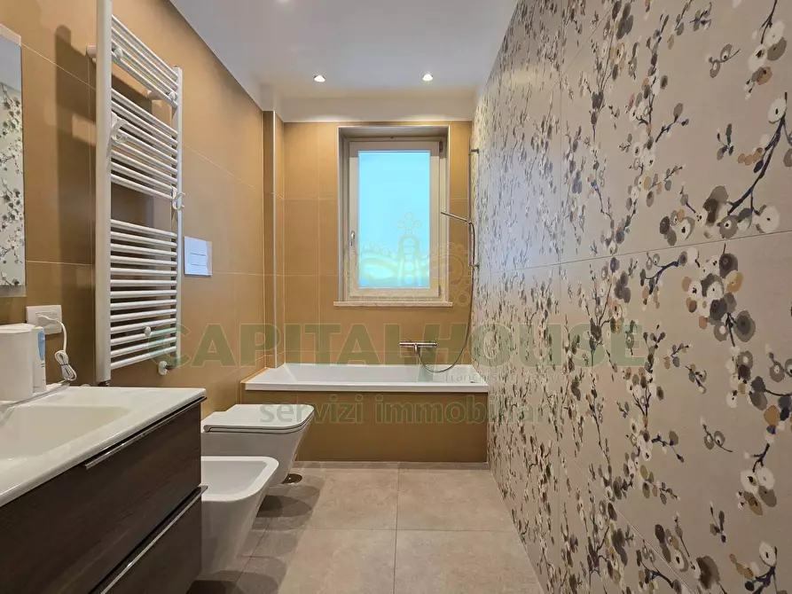 Immagine 34 di Appartamento in vendita  in Via Appia a Capodrise