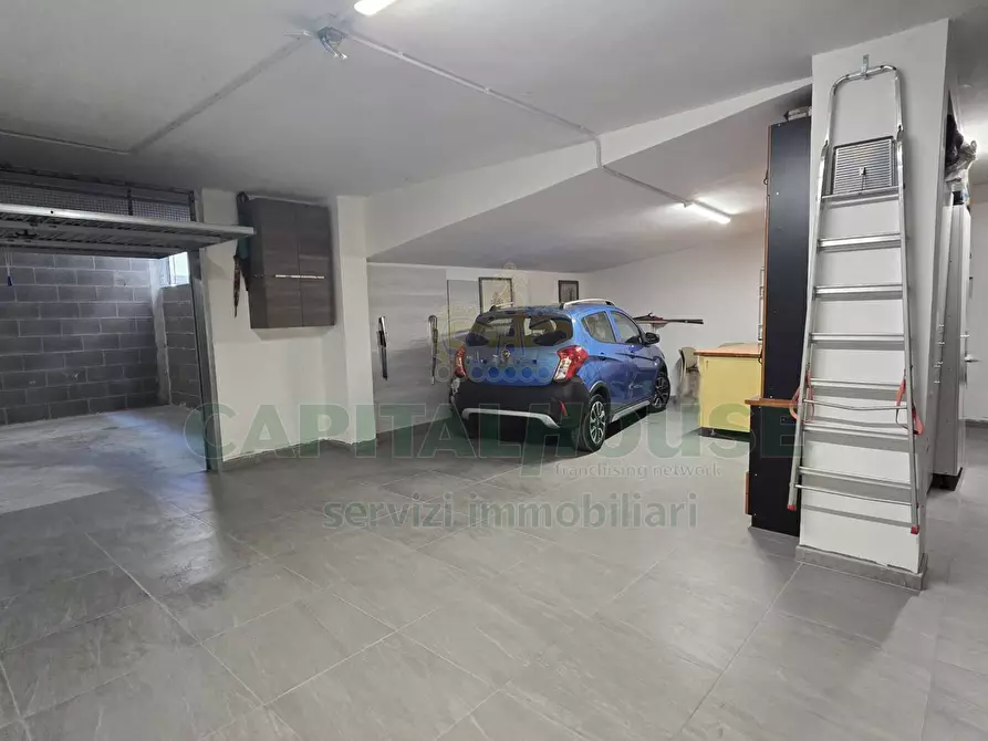 Immagine 55 di Appartamento in vendita  in Via Appia a Capodrise