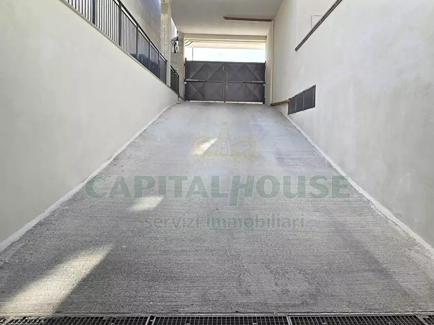 Immagine 56 di Appartamento in vendita  in Via Appia a Capodrise