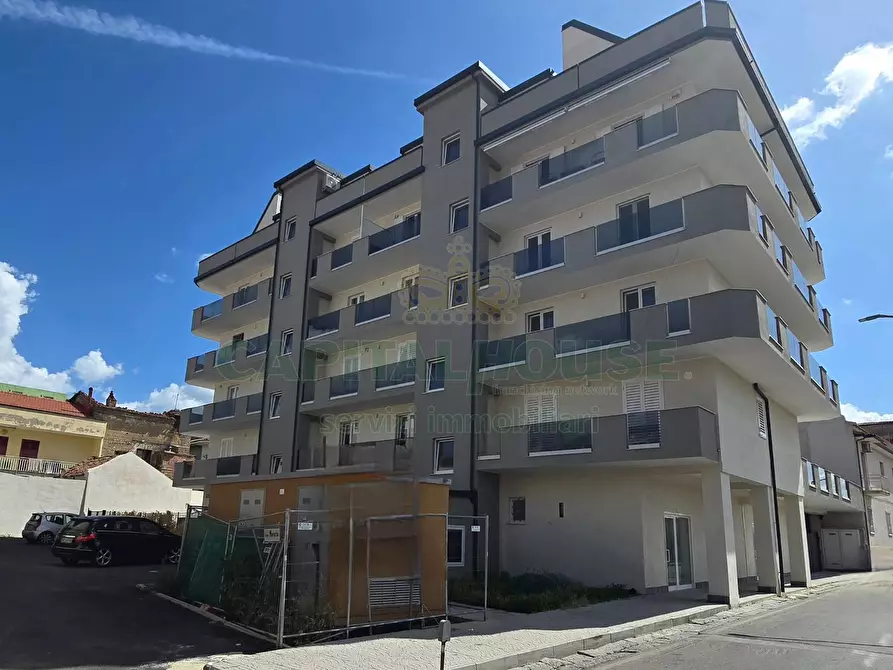 Immagine 60 di Appartamento in vendita  in Via Appia a Capodrise
