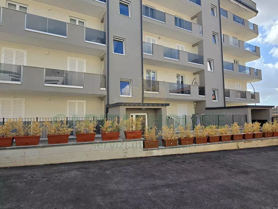 Immagine 58 di Appartamento in vendita  in Via Appia a Capodrise