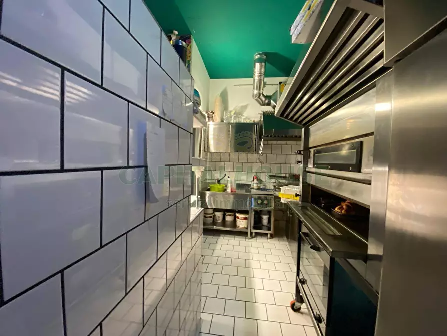 Immagine 6 di Attività commerciale in vendita  a San Vitaliano